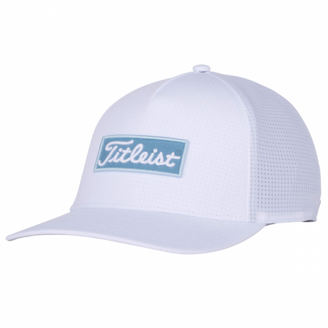 Casquette bord de l'océan